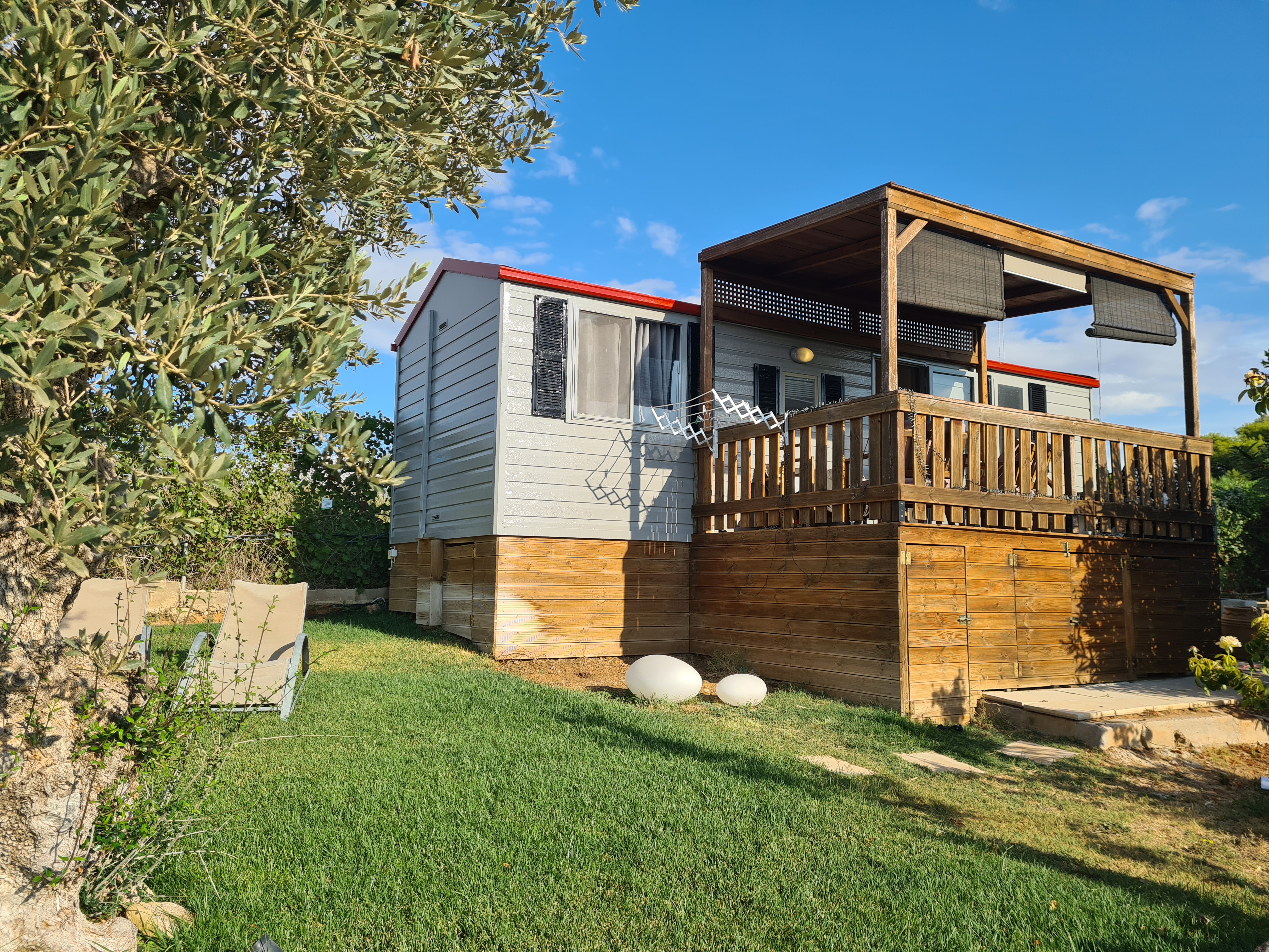 Caravan Garden House