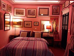 Gallery room